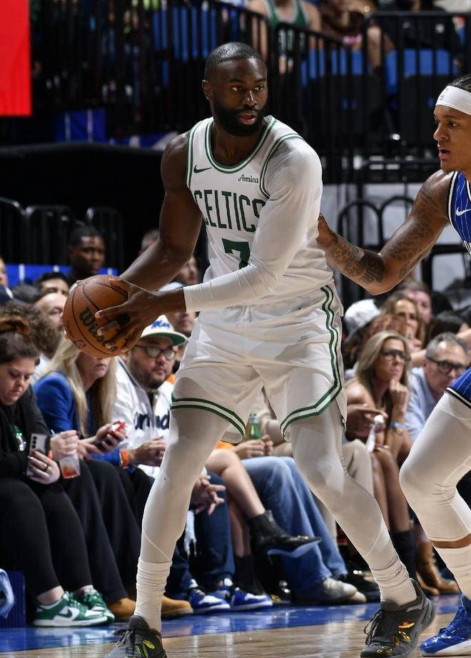 雷竞技官网集结日体能课后，波士顿凯尔特人队长鼓劲备战欧篮联，目标明确，心理建设被强调的简单介绍