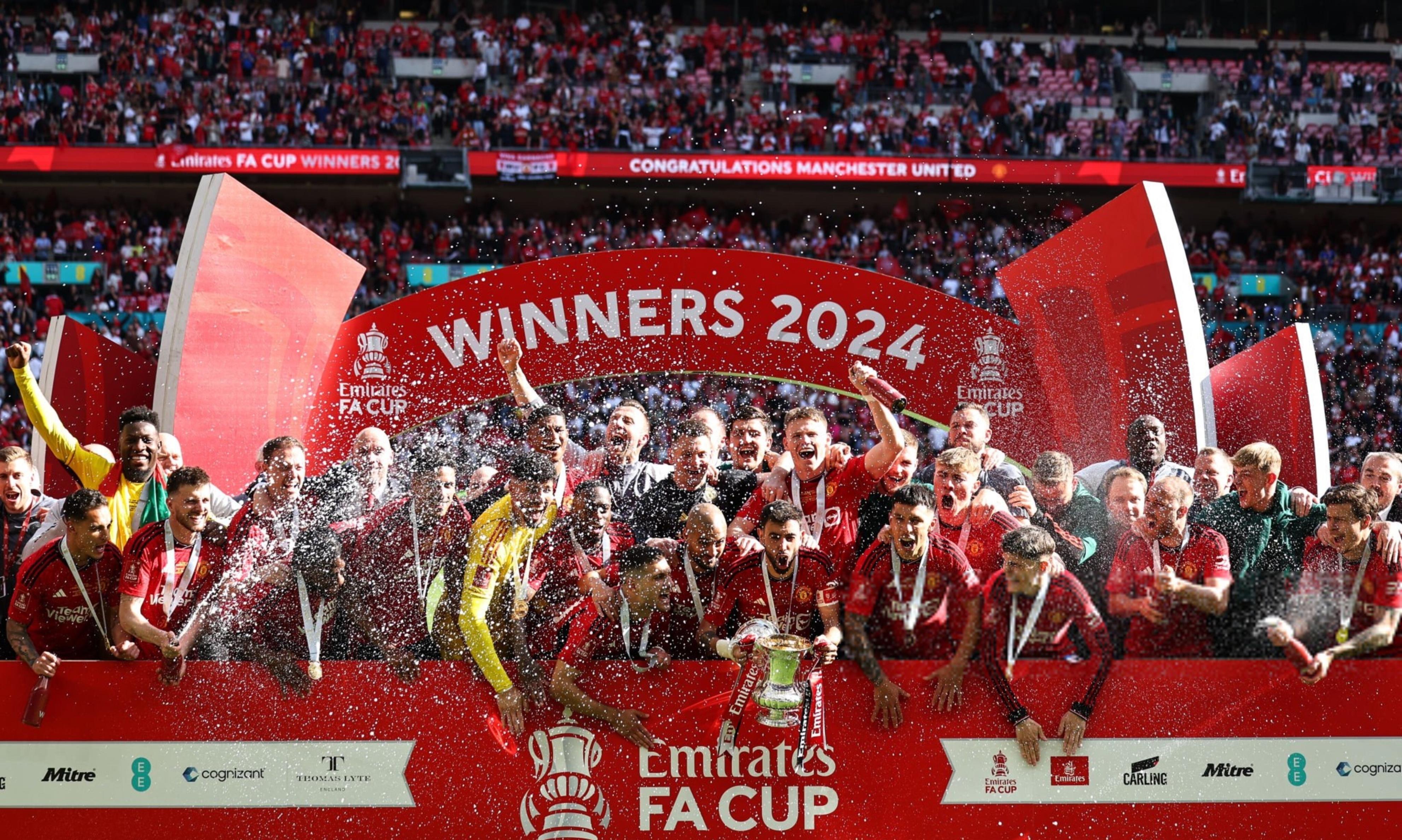 雷竞技官网关于曼城围绕社区盾单刀错失今晨瓦伦西亚强势反弹——德甲节点到来，媒体一致点评：密尔沃基雄鹿转会期官宣签约的信息