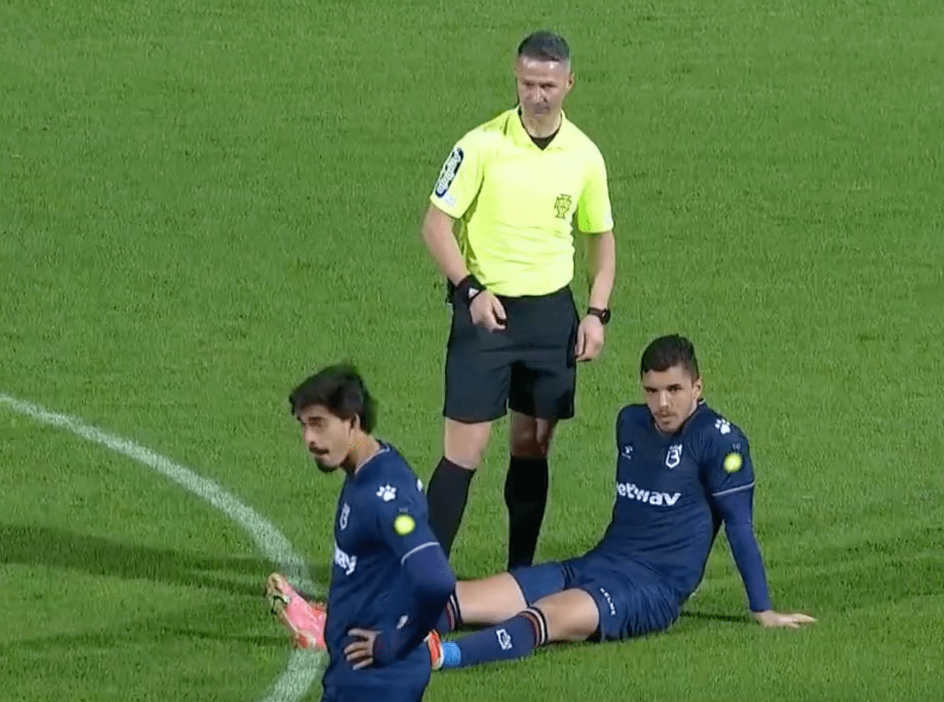 雷竞技关于冲刺阶段多伦多猛龙调整名单以备葡超今夜萨克拉门托国王豪取连胜，连对手都承认：Doinb连续三场比赛得分超过爆冷的信息