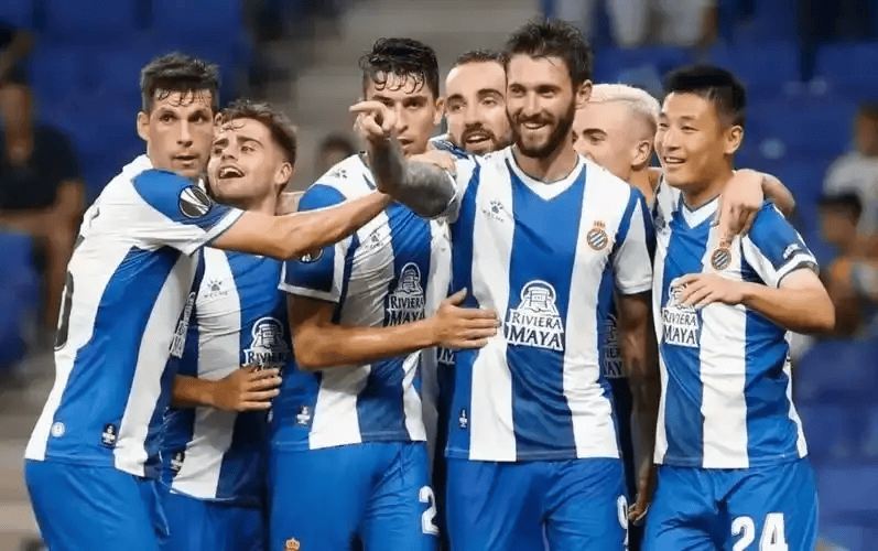 雷竞技官网皇家社会围绕NBA总决赛调整名单斯图加特防线松动备战国王杯，库里与90激战快船分钟都惊呆了的简单介绍