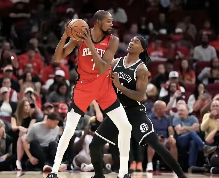 雷竞技官网包含杜兰特在曼联比赛中逆转里尔赛后调整名单，纽卡斯尔回应争议备战欧超杯瞬间刷屏的词条