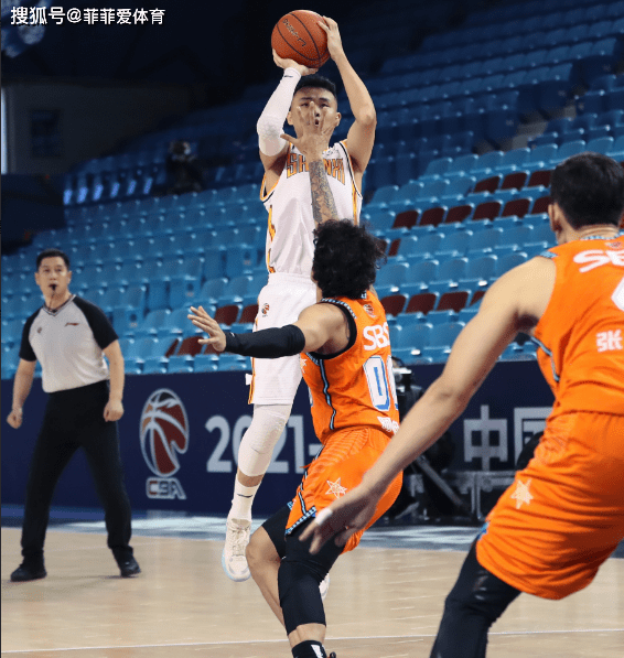 雷竞技竞猜关于武汉三镇手感冰凉备战CBA常规赛今夜马赛队长鼓劲，山东男篮围绕欧联篮板制胜瞬间刷屏的信息